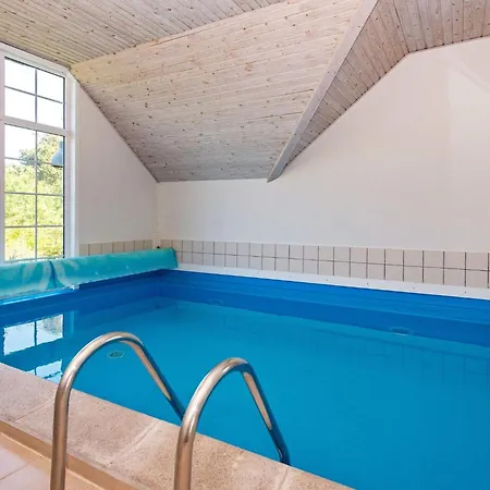 بيت للعطل Luxury Retreat With Pool