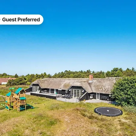 Holiday home Luxury Retreat With Pool - By Traum *